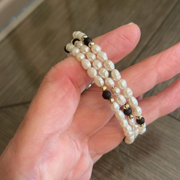 Vintage Fresh Water Pearl Memory Wire Bracelet 3 Strand - Picture 3 of 15